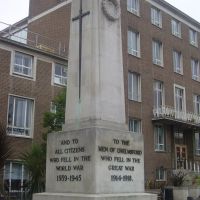 World Wars Memorial at Duke Street, Челмсфорд