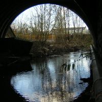Under the railway bridge, Честерфилд