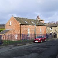 Bradford Canal pumping station (1872) and lock-keepers cottage (purportedly 1774 but more likely mid 19th C.), Шипли