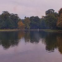 Claremont Landscape Gardens Lake,Portsmouth Rd,Esher Surrey, Эшер