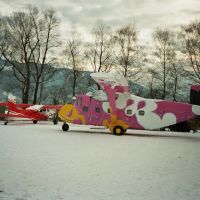 Springerflugzeuge "PINK" SHORT SKYVAN S.C.7 Serie 1 + PILATUS PORTER P-C 6. Sylvester-Boogie 1992 12 bis 1993 01, Трибен