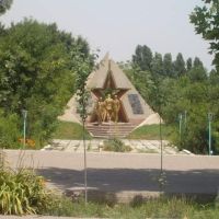 Boghi Isfara "Monument", Исфара
