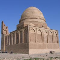 sheikh Mohammad Loghmani Sarakhsi shrine (آرمگاه شیخ محمد لقمانی سرخسی), Серахс