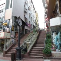 Fethiye caddesi havuzlu merdivenler ve saat, Измит