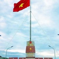 Cột cờ chủ quyền Đảo Lý Sơn (Hội Sinh viên VN, khánh thành 26/12/2013) - Identify Vietnams sovereignty on this island, Винь
