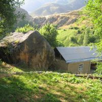 Pum village, stone & house, Балыкчи