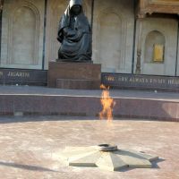 Узбекистан Карши монумент вечный огонь, Карши