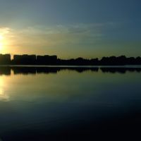 восход на озере, Навои