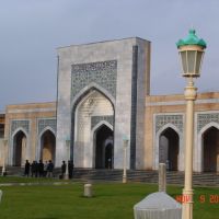 Mausoleum of al-Bukhari, Красногвардейск