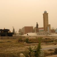 Ismoili Somoni monument. Bokhtar, Tajikistan., Узун