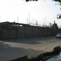 Dushambe - La Prison, Узун