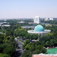 Modern Tashkent- Museum of the History of the Temurides view from the Uzbekistan Hotel, Верхневолынское
