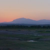 4.30 утра, рассвет над Чимганскими горами, Янгибазар