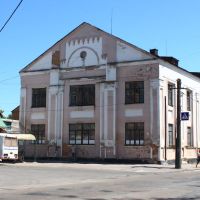 Berdychiv. The former choral synagogue, now clothes factory., Бердичев