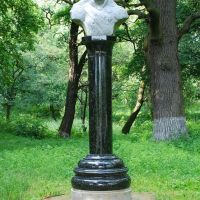 Памятник М.И.Кутузову, Володарск-Волынский