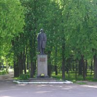 Пам"ятник Шевченку в парку., Коростень