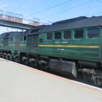 Diesellokgespann beim Lokwechsel in Korosten, Коростень