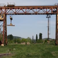 Abandoned Crane, Берегово