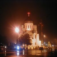пл.Кирилла и Мефодия, вид на Крестовоздвиженский собор ночью(05.02.04), Ужгород