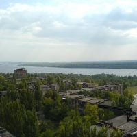 Вид на Днепр с "высоток" на Центральном бульваре, Запорожье