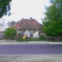 Частный домик напротив супермаркета, Мелитополь