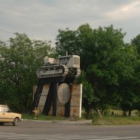 Памятник ударникам первых пятилеток, Новониколаевка