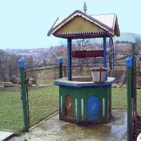 Brunnen in Deljatyn Ukraine, Делятин