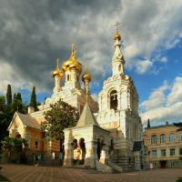 Собор Святого Александра Невского, Ялта