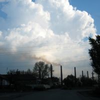 Белые облака с оранжевым кантом. White clouds with orange piping., Алчевск
