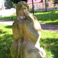 Скульптура в парке., Нестеров