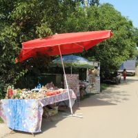 Souvenir stall in Bugovo, July 2010, Ильичевск