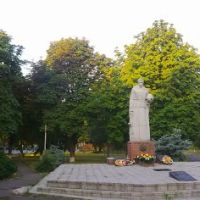 Памятник загиблим воїнам, Козельщина
