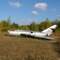 Самолет Миг-15, ранее был установлен при въезде в город, Дубно