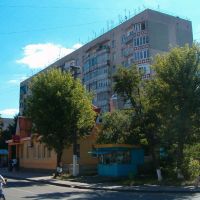 Девятиповерхівка біля «Кристалу» у центрі Костополя, Костополь