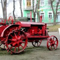 Первый трактор"Универсал", Ровно