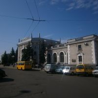 Railway station, Ровно