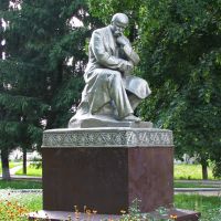 Памятник Т.Г.Шевченко в пгт Шевченково, Шевченково
