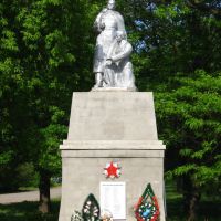 Памятник воинам односельчанам Калининска, Калининское