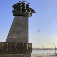 Памятник первым корабелам - символ города Херсон, Херсон