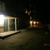 Двір будинку по вул. Калініна,60 вночі, Христиновка