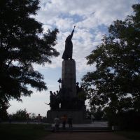 Чигирин (Черкаська обл.) - Памятник Б.Хмельницькому (18,6 м) на Богдановій горі, Чигирин