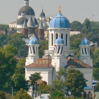 Three Churchs, Черновцы