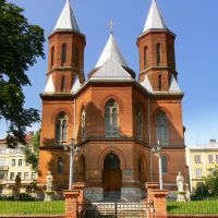 Armenian St. Peter and St. Pauls Church (1875), Черновцы