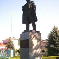 Центральная Улица. Памятник В.И. Ленину, Литин