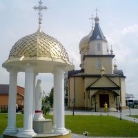 У церкви Св. благоверного князя Александра Невского, Головно
