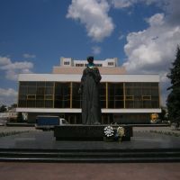 Lesya Ukrainka monument at centre Lutsk, Луцк