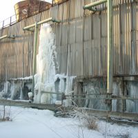 Сосулька на градирне оборотного водоснабжения, Вольногорск