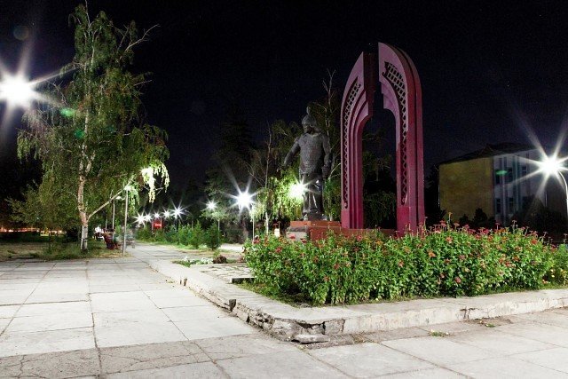 Памятник Жаилу кв.Победы, Кара-Балта