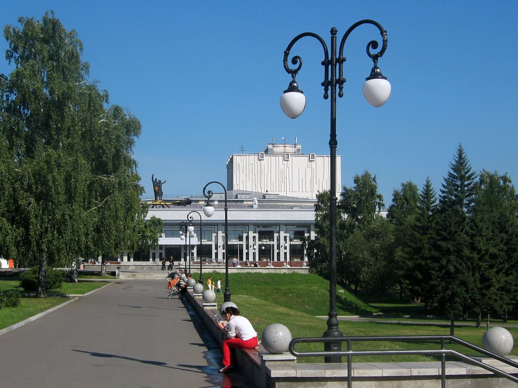 театр драмы на Социалистическом проспекте, Барнаул