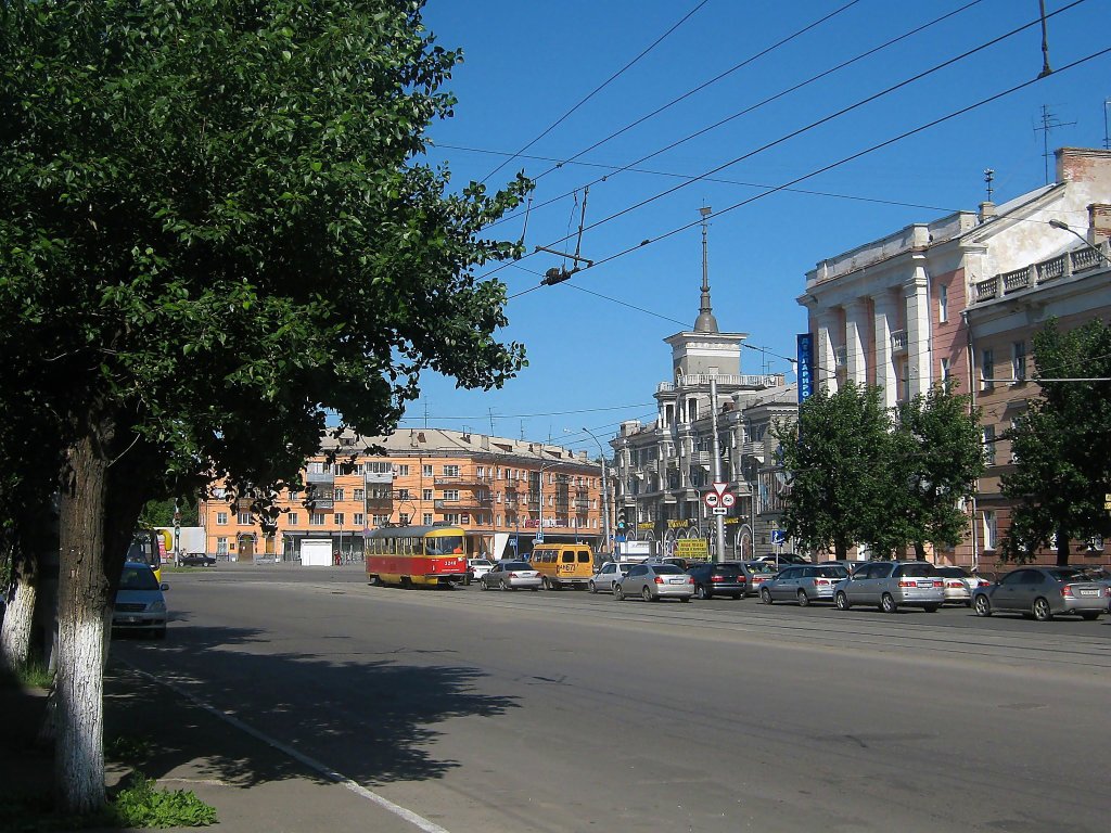 вид с проспекта Строителей на площадь Октября, Барнаул